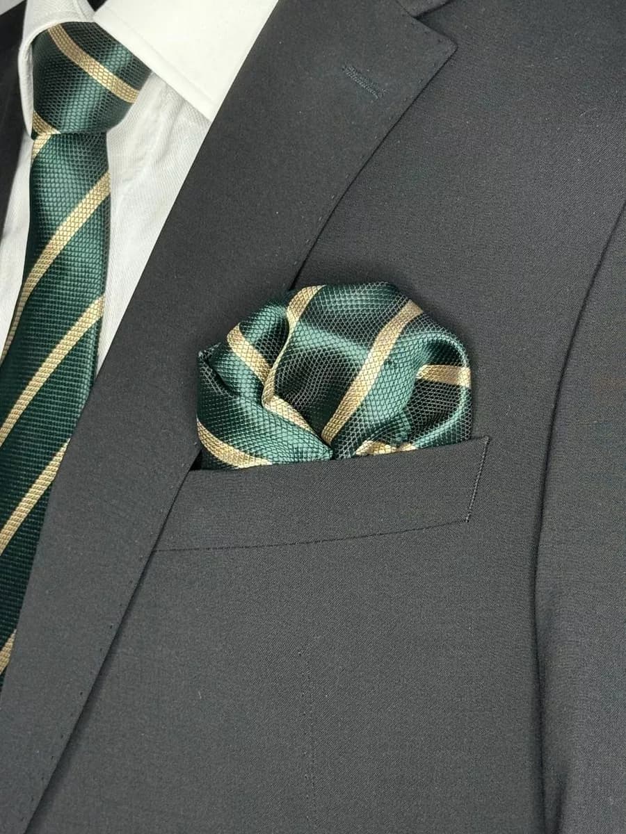 Платок паше в нагрудный карман пиджака