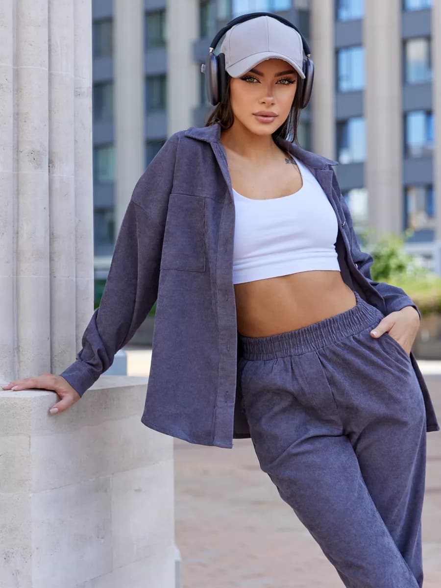 Костюм вельветовый с брюками и рубашкой оверсайз