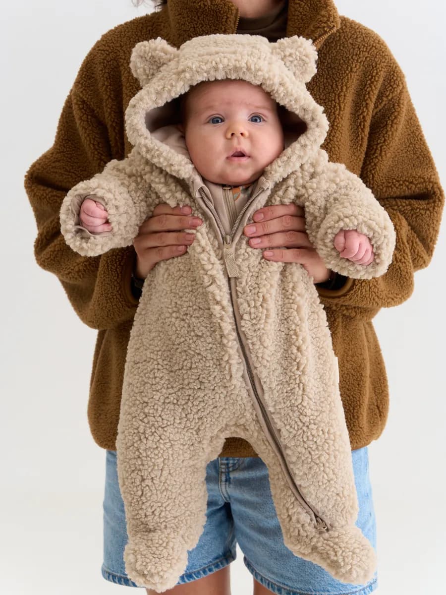 Плюшевый комбинезон для малышей с молнией