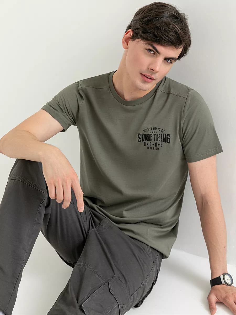 Базовая футболка с принтом больших размеров