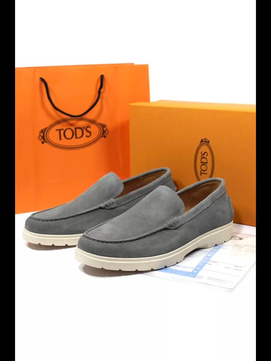 Лоферы из натуральной замши TOD'S