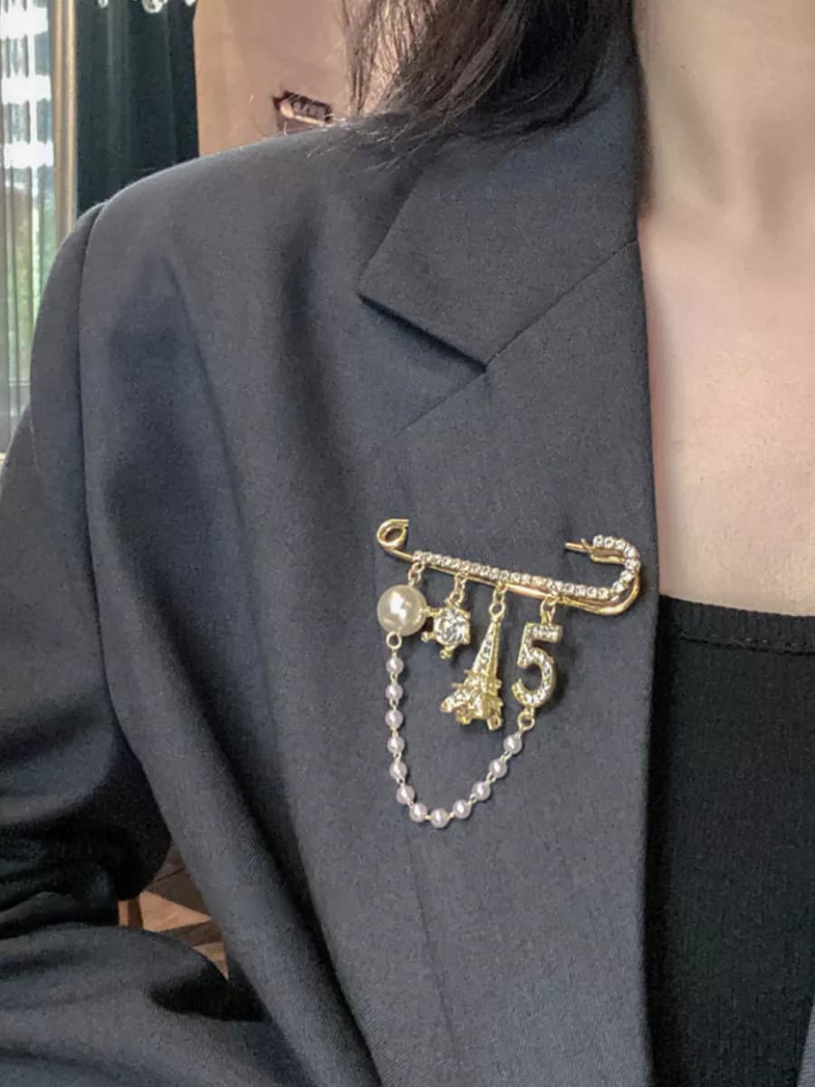 Брошь бижутерия со стразами