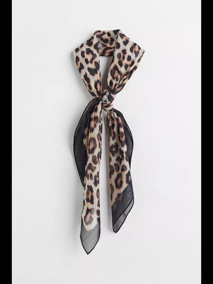 Платок на голову леопардовый 100x100 см
