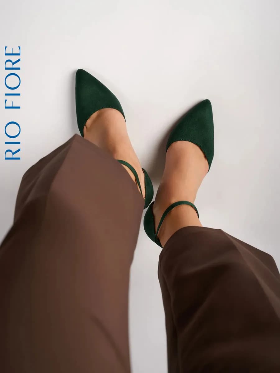 Туфли на каблуке шпильке вечерние с ремешком