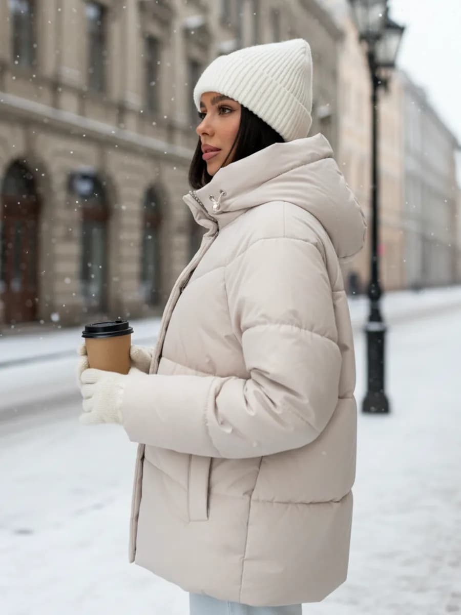 Куртка зимняя оверсайз короткая с капюшоном