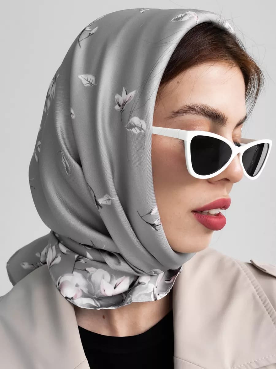 Платок косынка на голову и шею шелковый