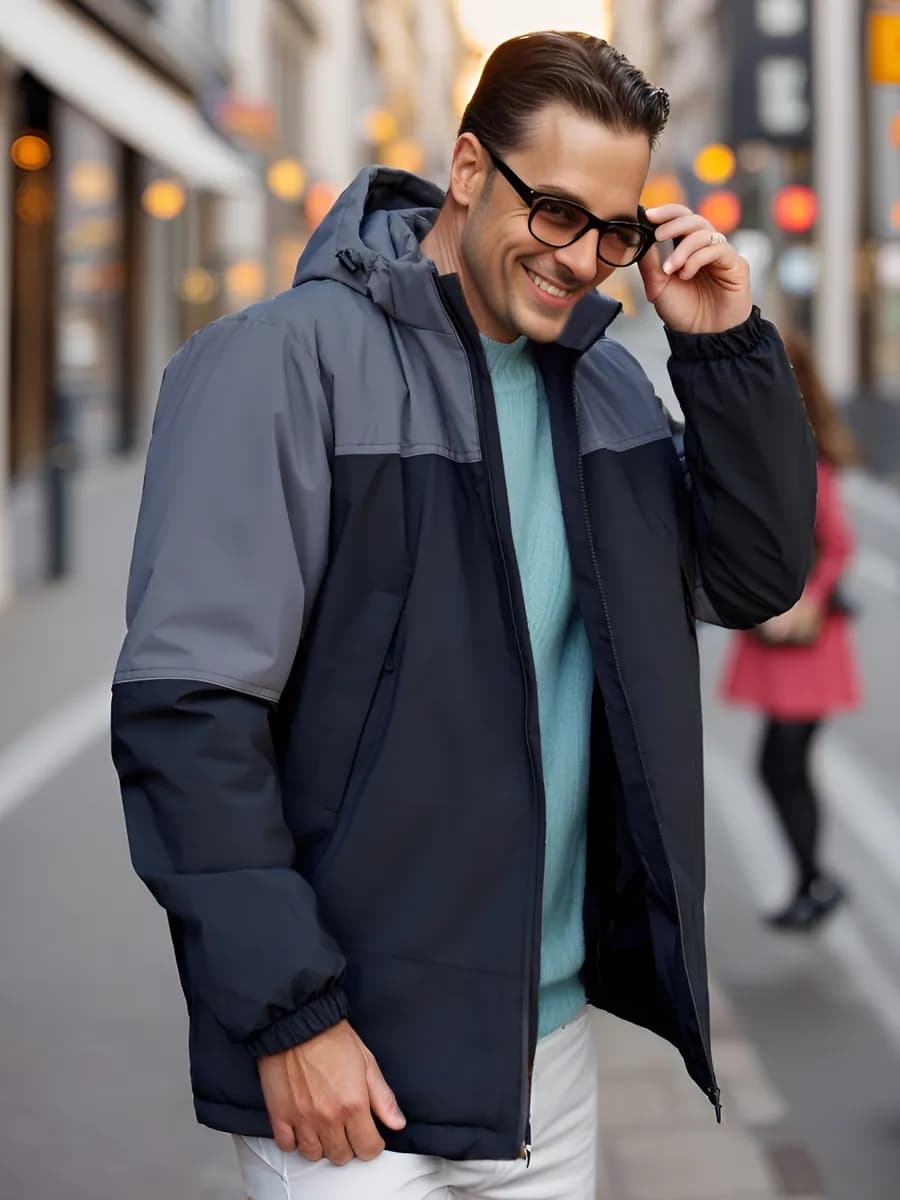 Куртка демисезонная с капюшоном