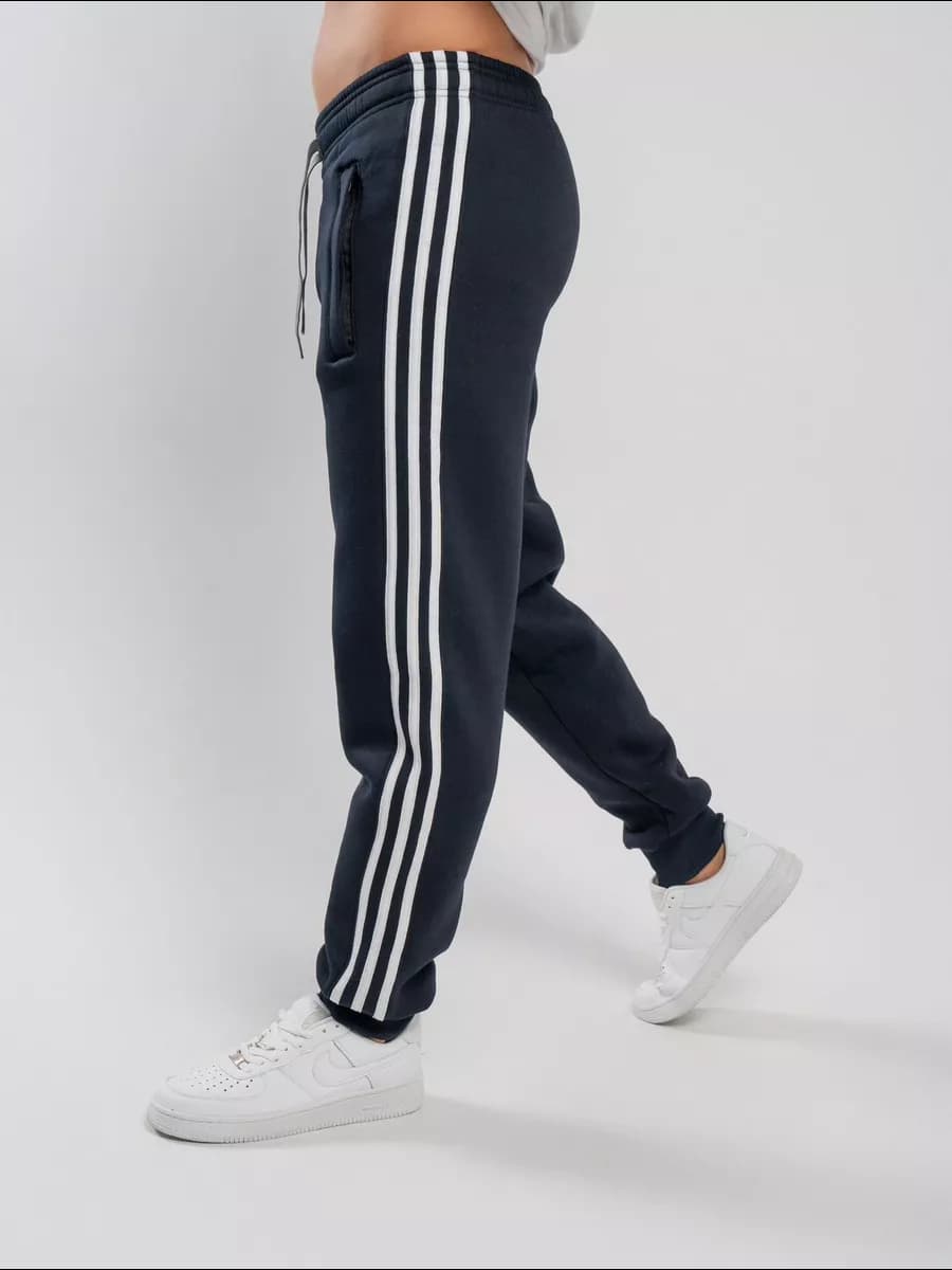 Брюки спортивные джоггеры с начесом