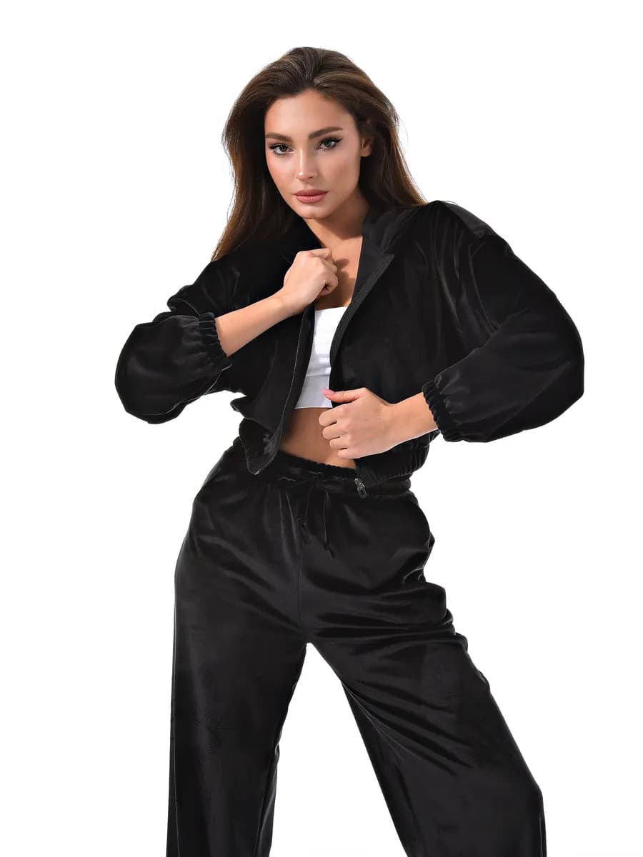 Костюм спортивный велюровый - фото 1