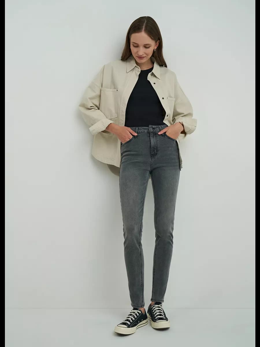 Узкие джинсы скинни с высокой посадкой