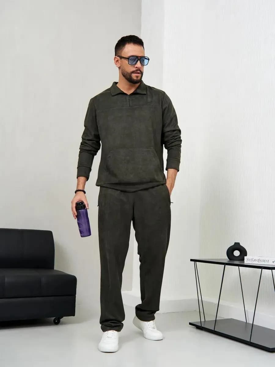 Костюм спортивный вельветовый