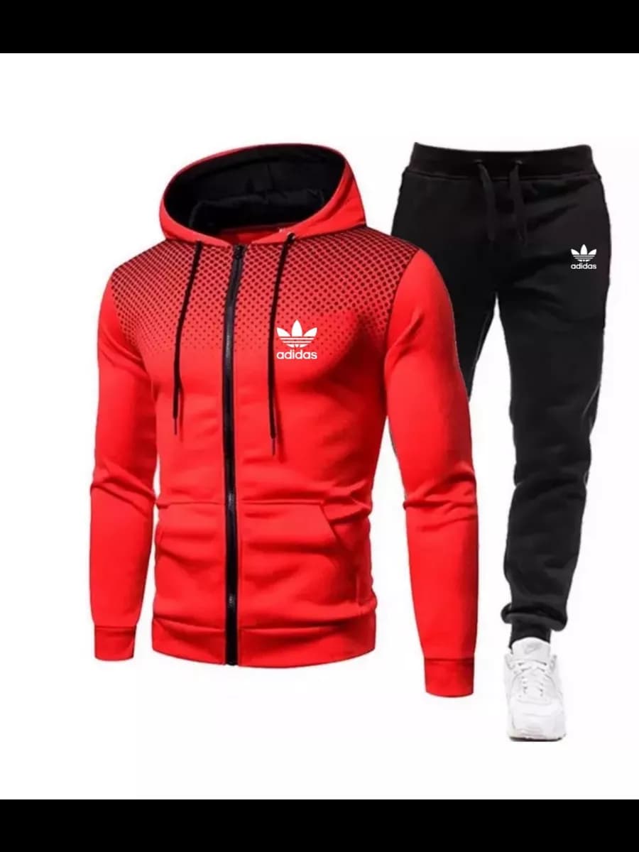 Костюм спортивный на молнии с капюшоном