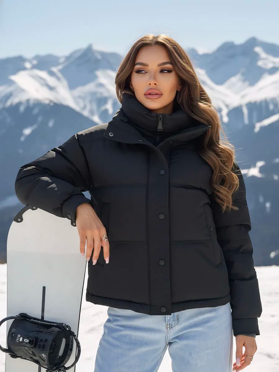 Куртка зимняя с капюшоном