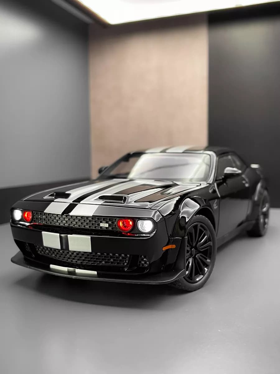 Металлическая машинка 1 24 Dodge Challenger Додж Челенджер
