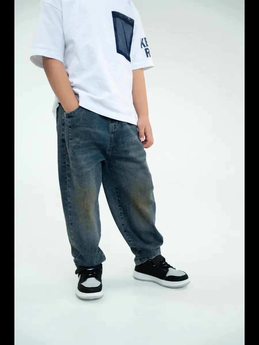 Джинсы детские голубые потертые