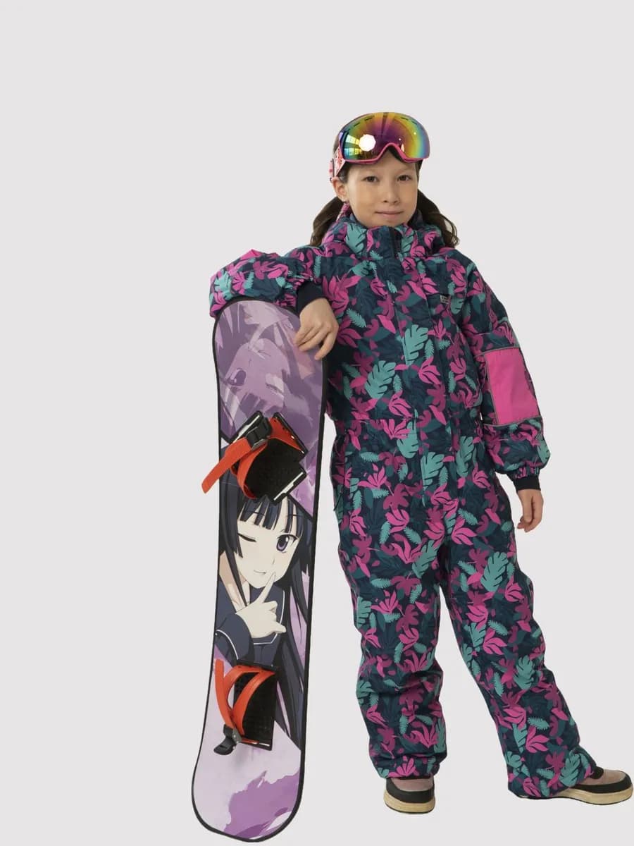 Зимний комбинезон с капюшоном и мембраной