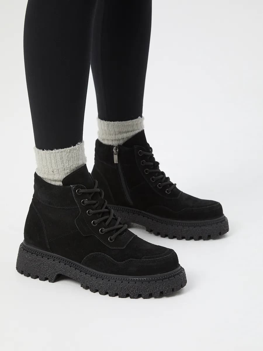 Ботинки зимние велюровые