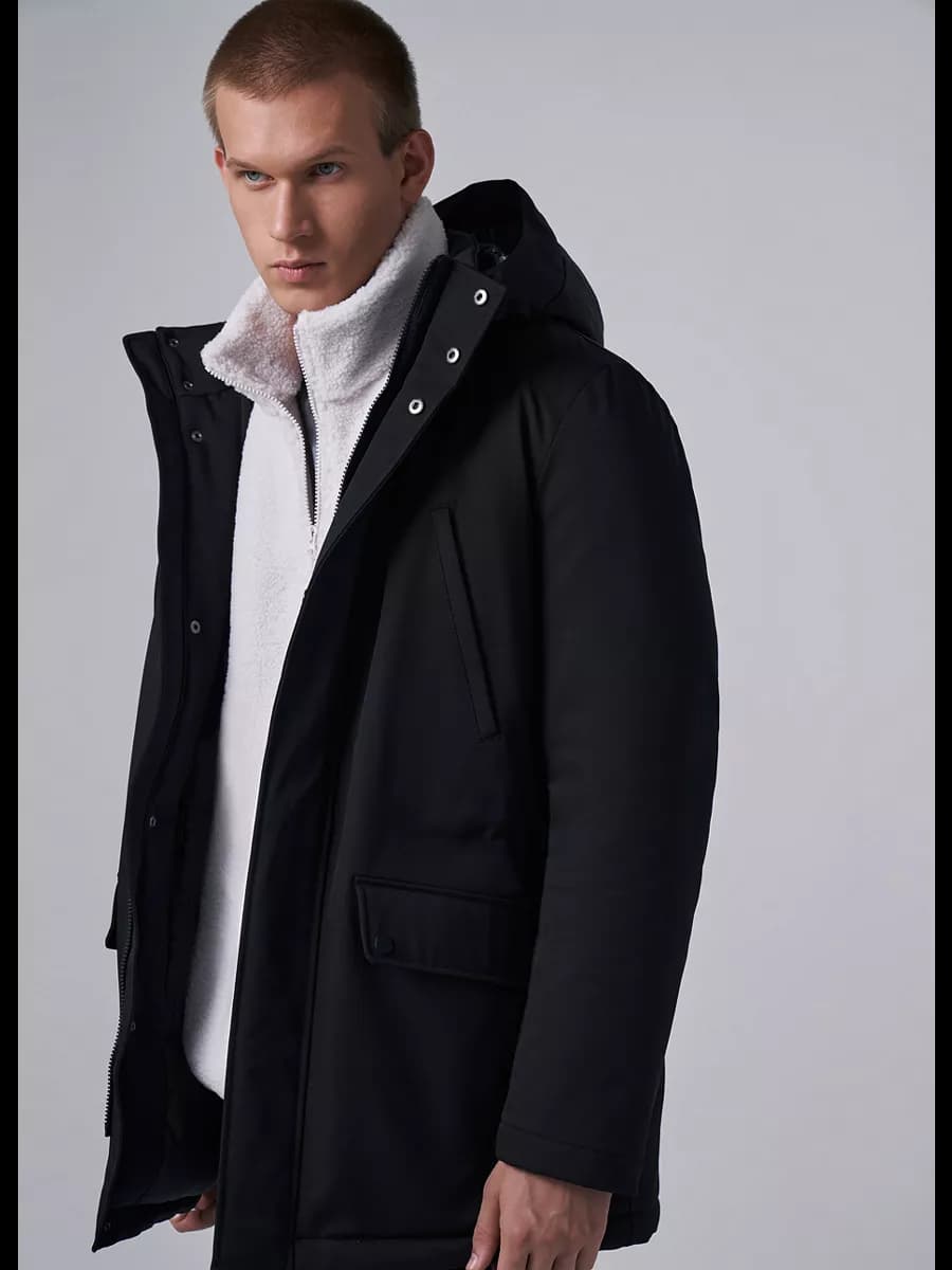 Утеплённая куртка-парка со съемным капюшоном