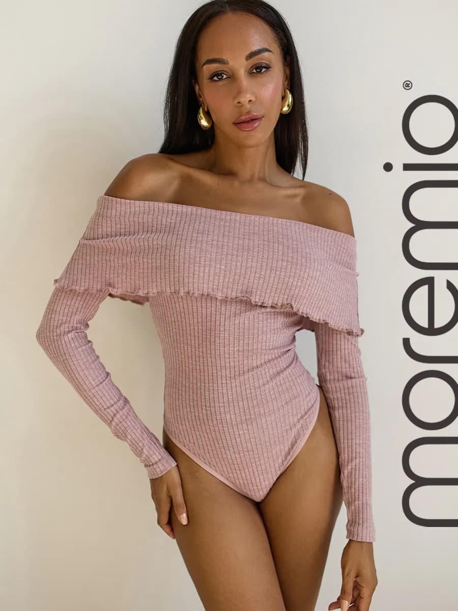 Боди с длинным рукавом и открытыми плечами в рубчик - фото 1