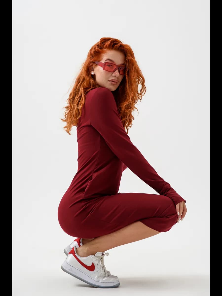 Платье длинное с капюшоном