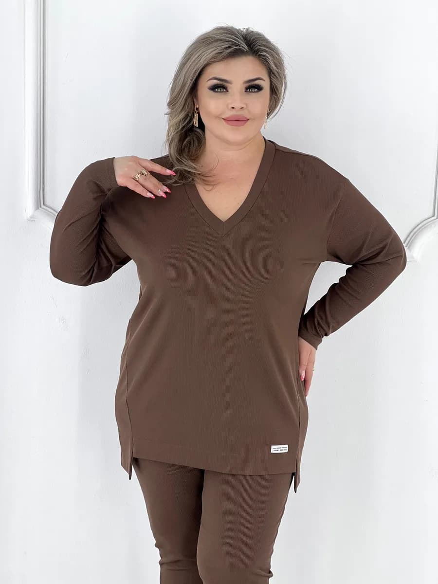 Трикотажный костюм в рубчик