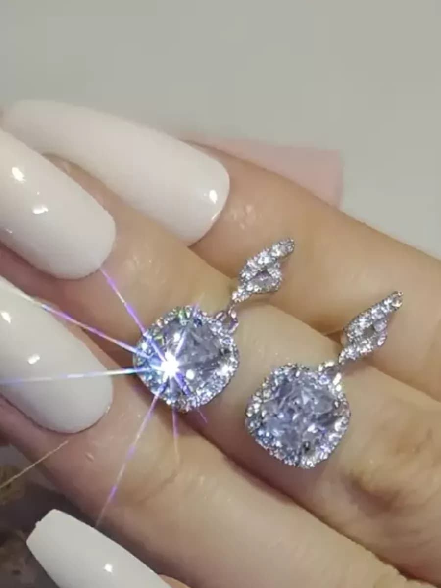 Серьги бижутерия с камнями новогодние