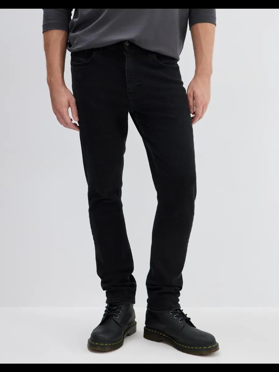 Чёрные джинсы Slim