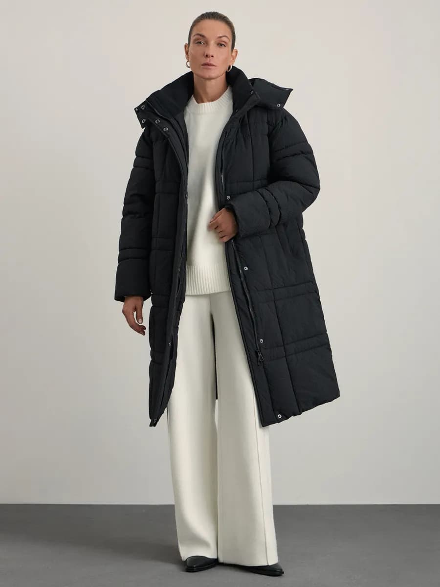 Стеганое пальто длинное зимнее на молнии пуховик