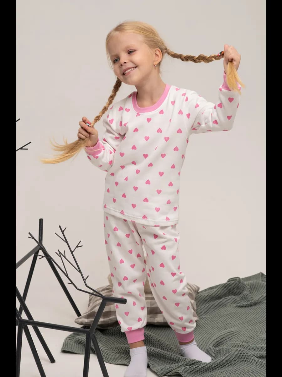 Теплая пижама детская с принтом сердечки
