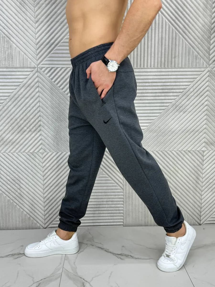 Спортивные штаны джоггеры