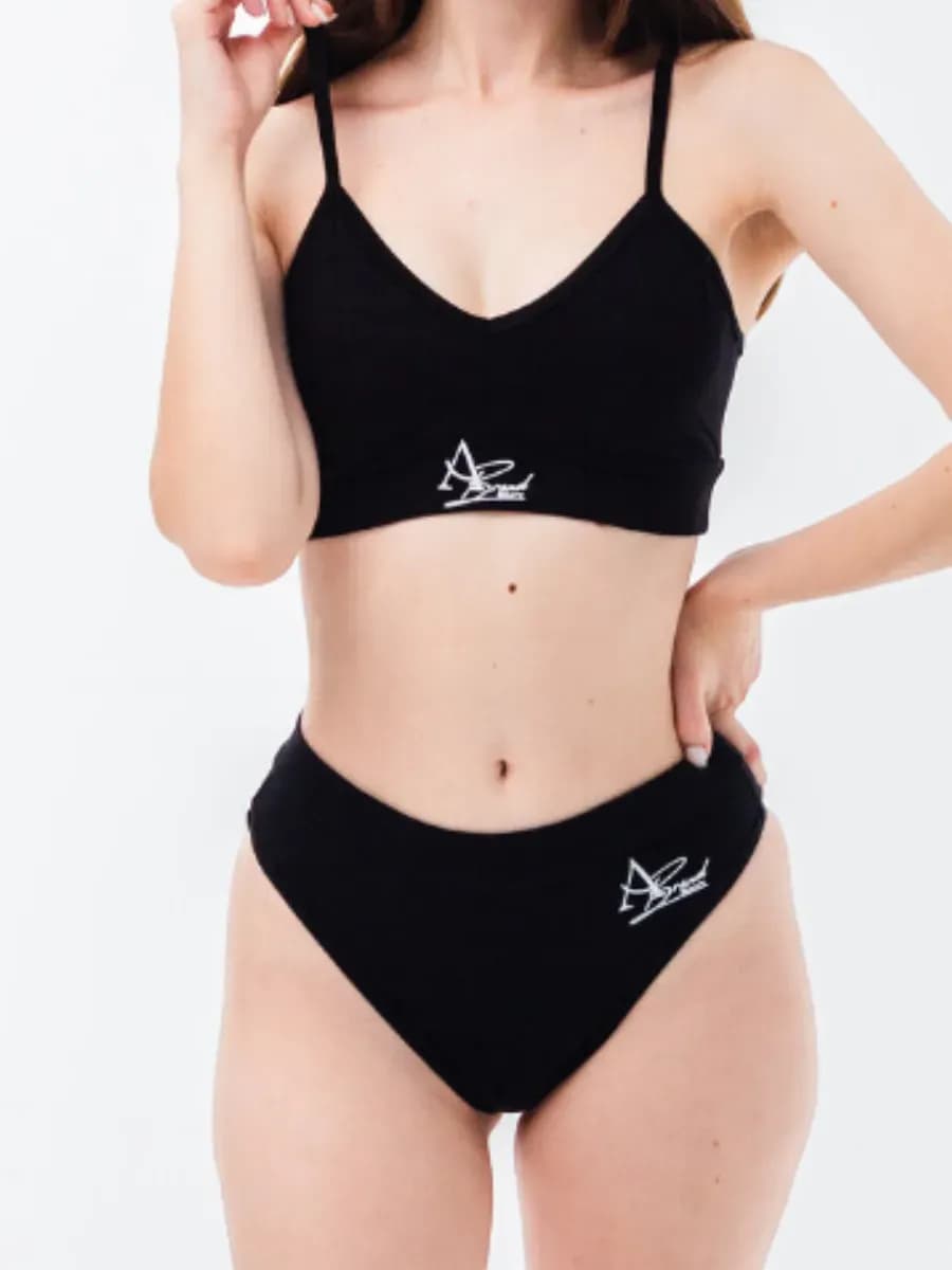 Комплект нижнего белья спортивный