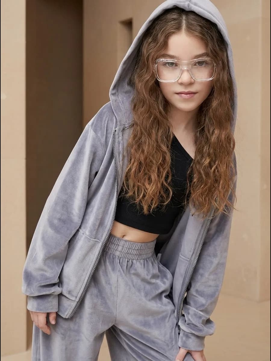 Велюровый костюм спортивный капюшон и палаццо