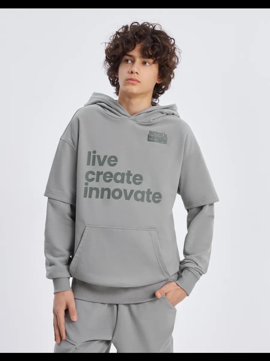 Серое худи oversize с принтом