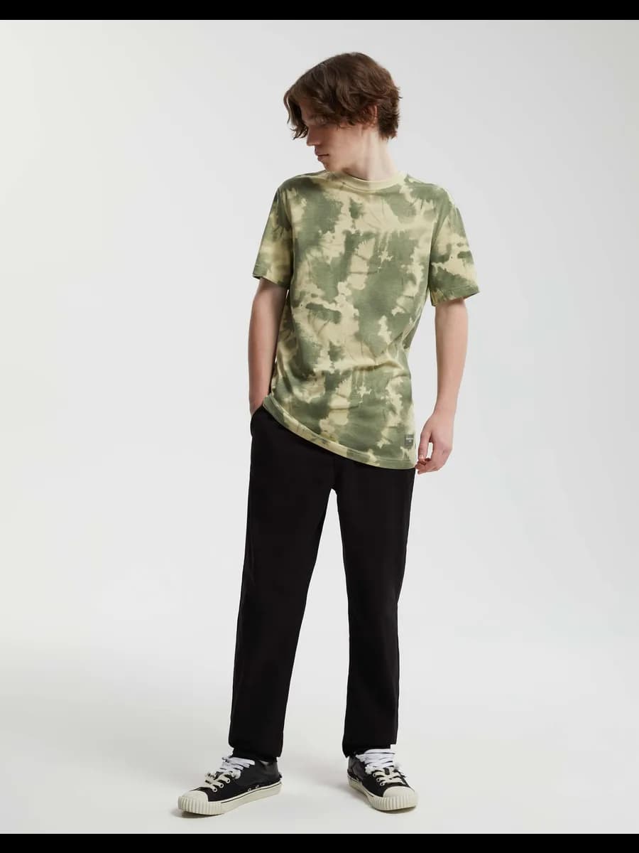 Чёрные джинсы Slim с ремнём