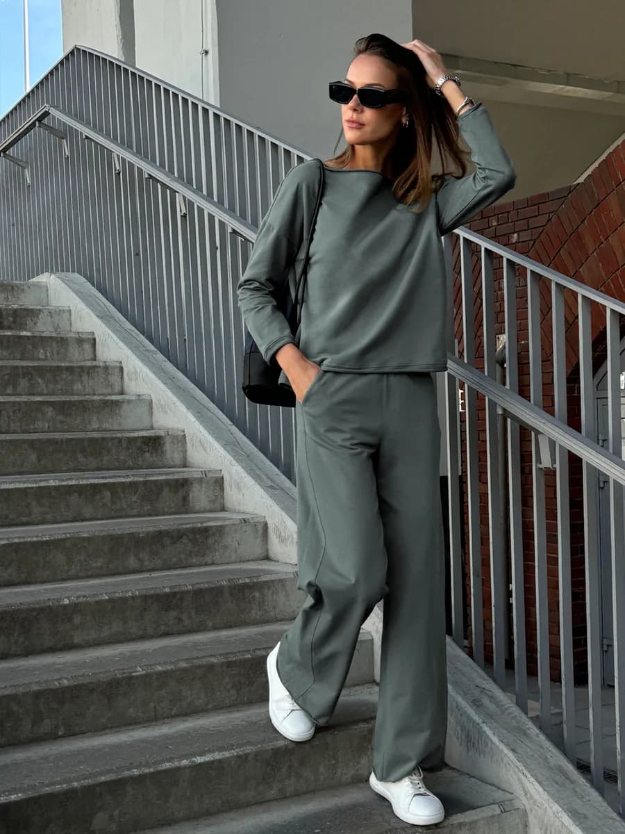 Костюм демисезонный тонкий трикотажный спортивный двунитка