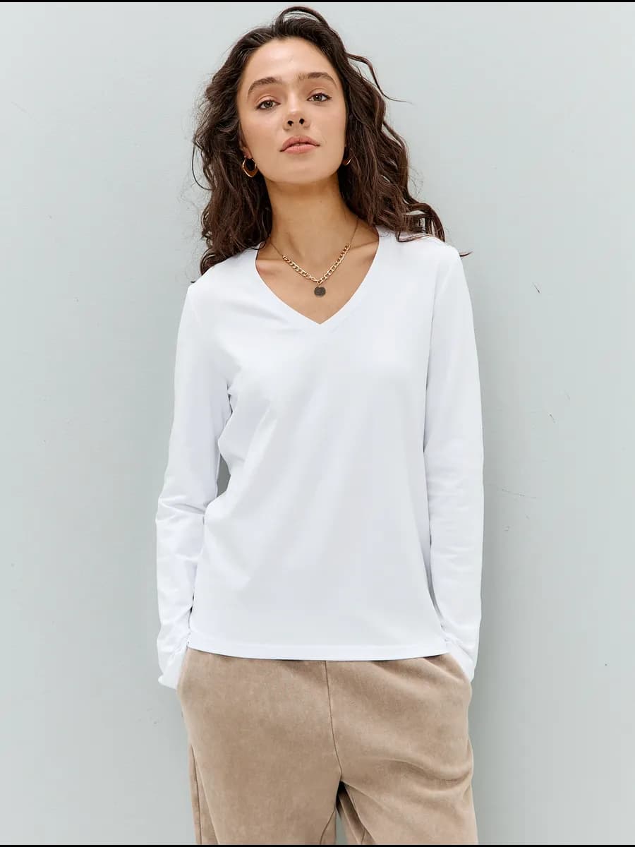 Лонгслив белый V-вырез хлопок