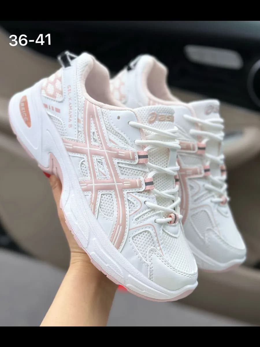 Кроссовки - фото 1