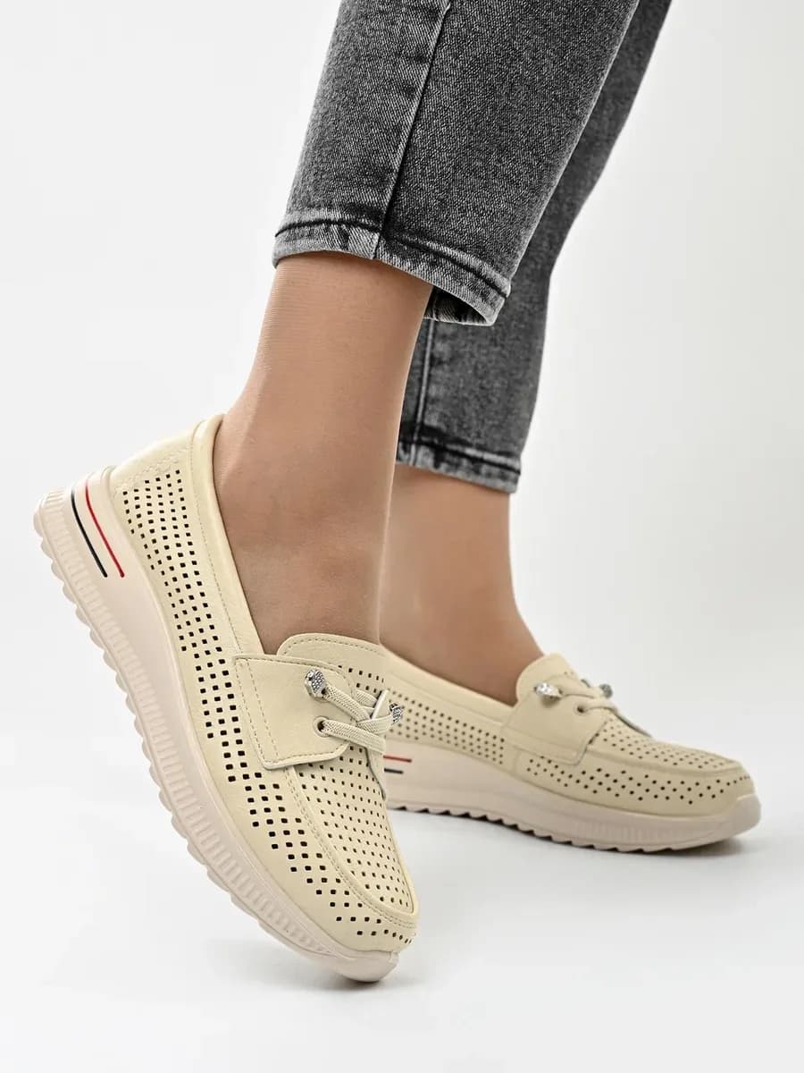 Мокасины классические с перфорацией