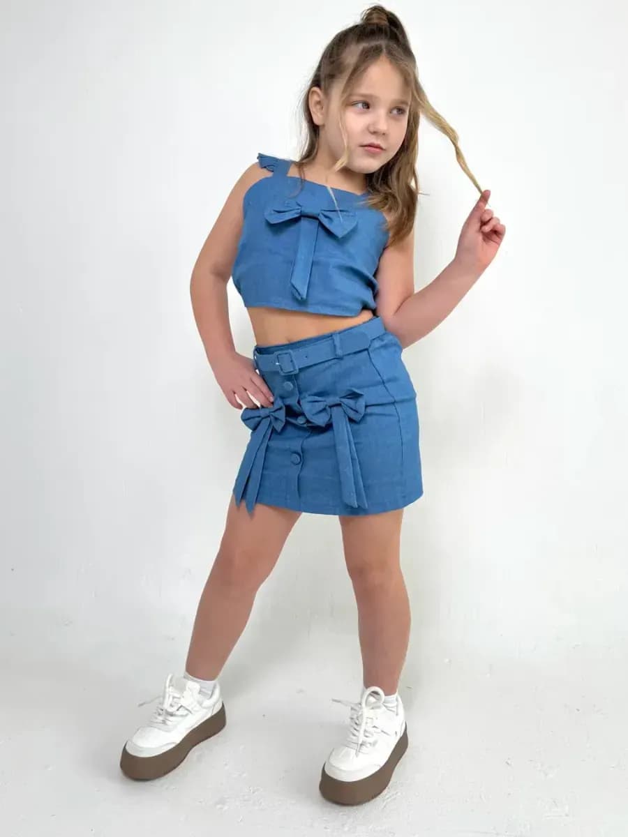 Костюм нарядный с юбкой