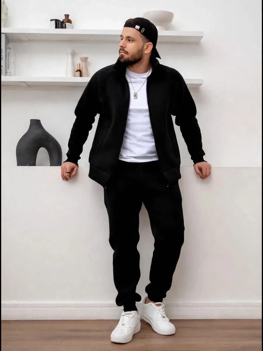 Спортивный костюм теплый на молнии