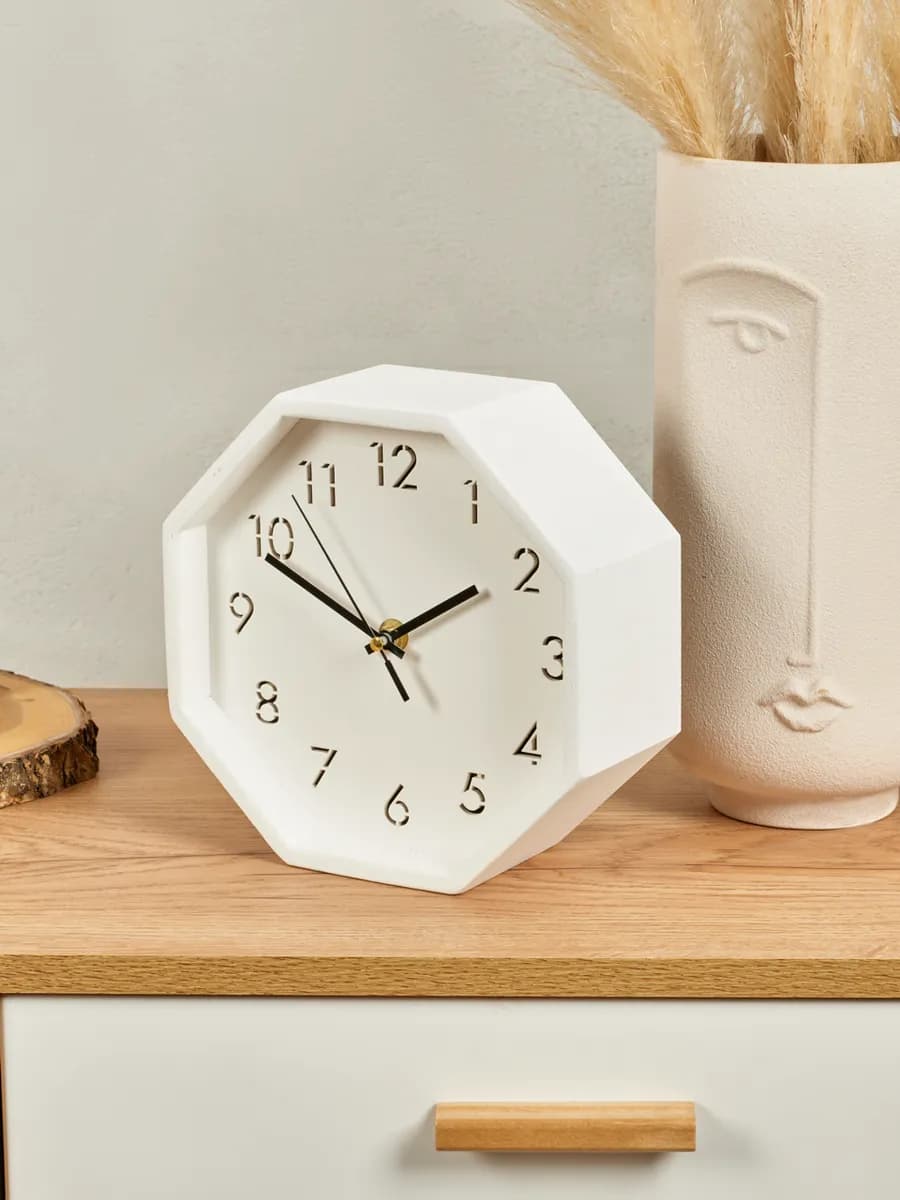 Часы настольные интерьерные из дерева 20 см