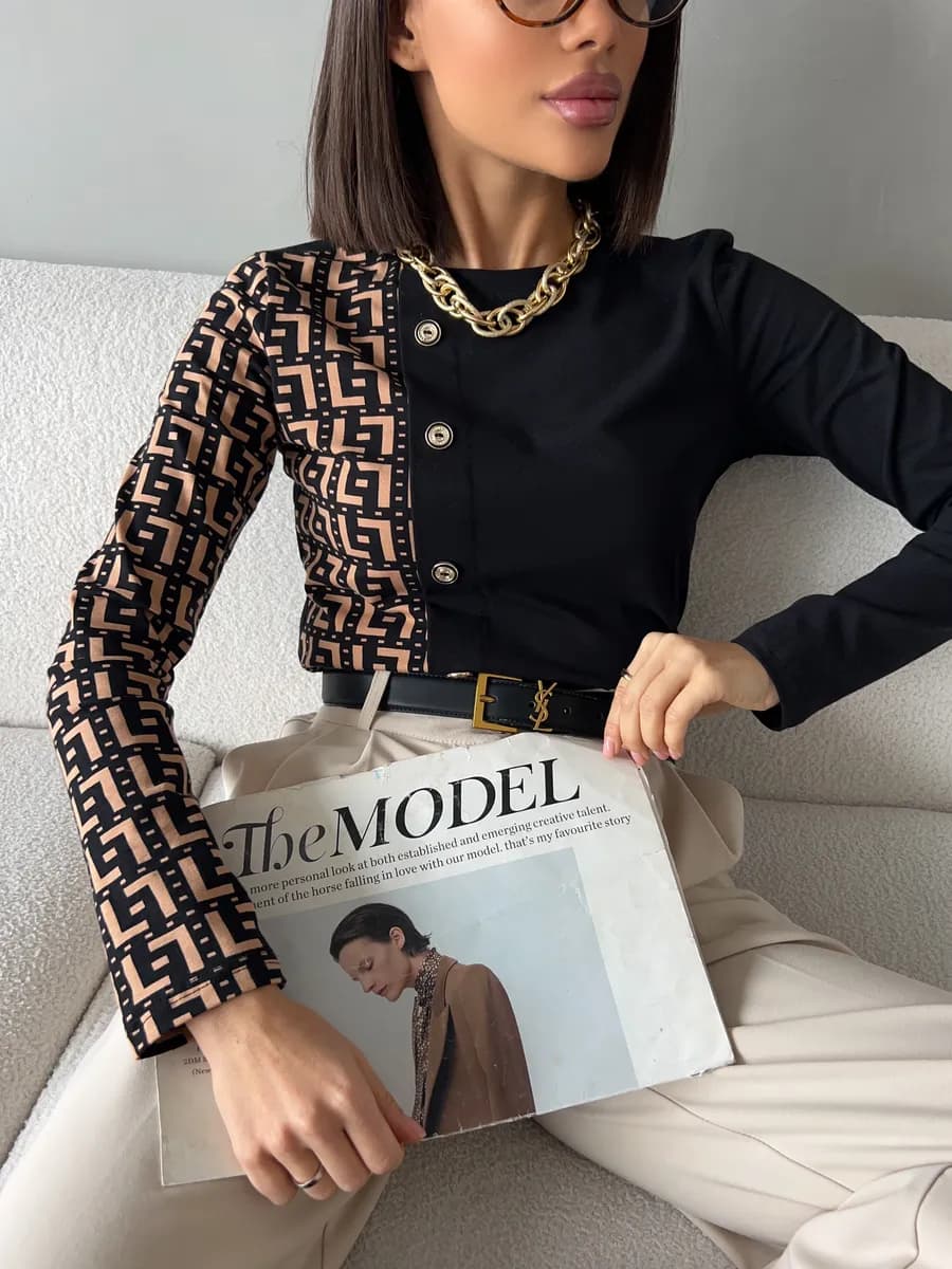 Лонгслив облегающий нарядная кофта