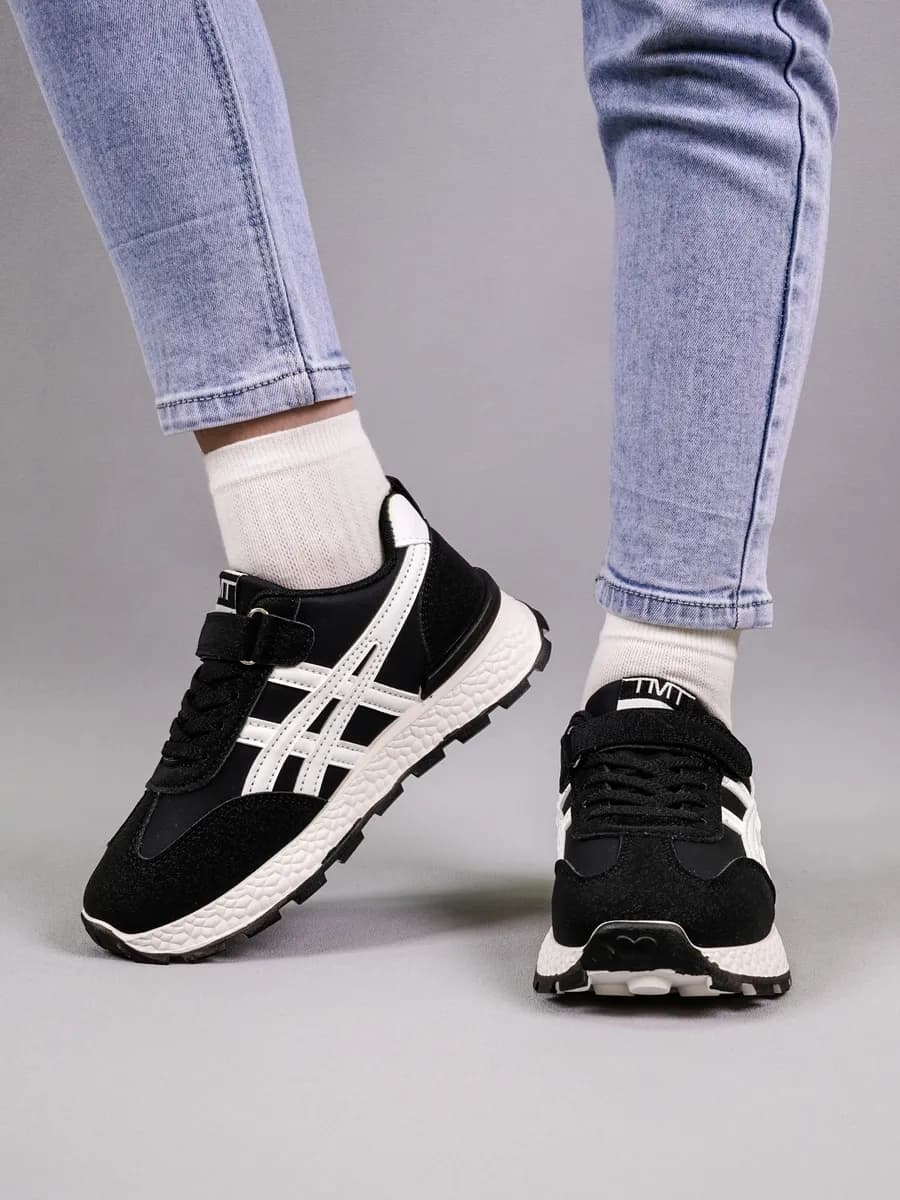 Кроссовки детские легкие на липучке