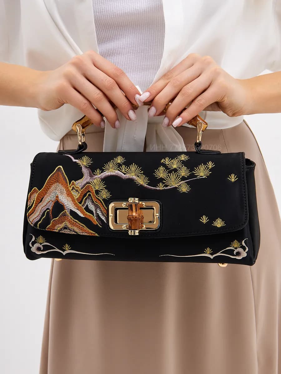 Сумка праздничная с вышивкой классическая - фото 1