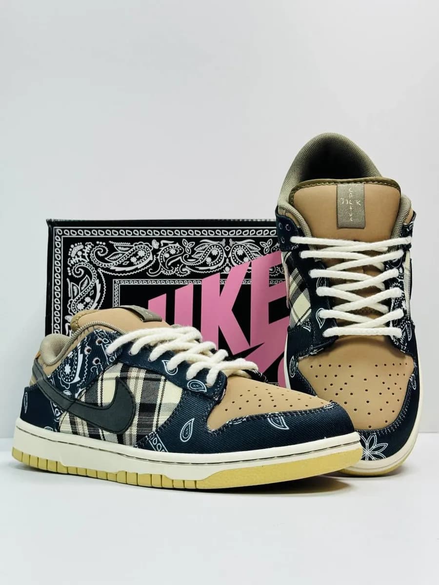 Nike Кроссовки