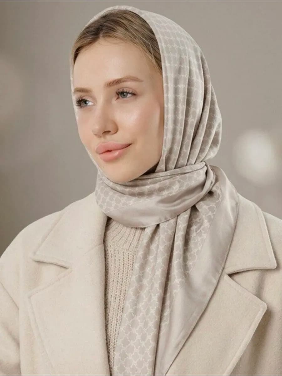 Шелковый платок на голову, на шею