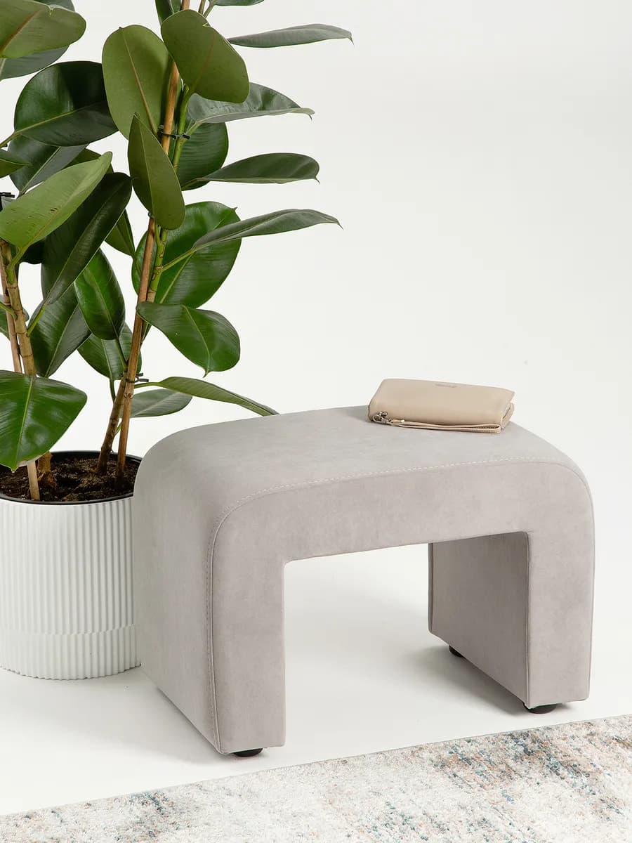 Пуфик для спальни