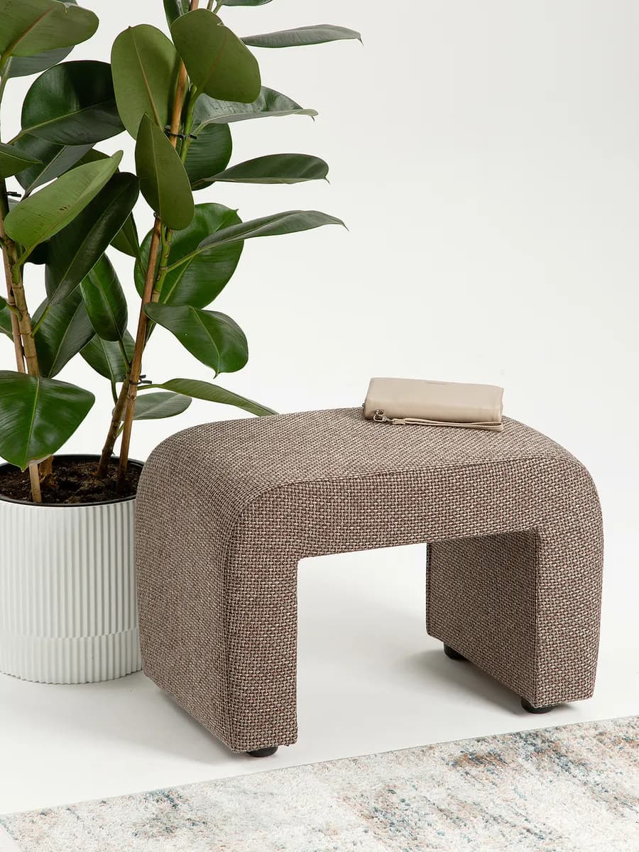 Пуфик для спальни