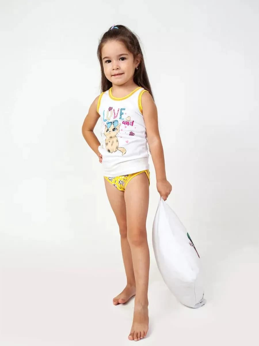 Комплект нижнего белья майка и трусы