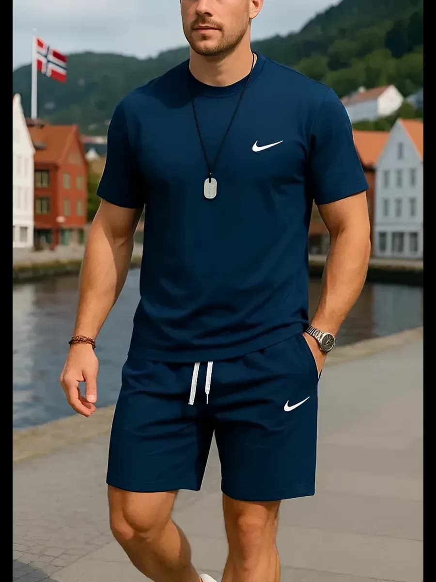 Костюм с шортами и футболкой летний